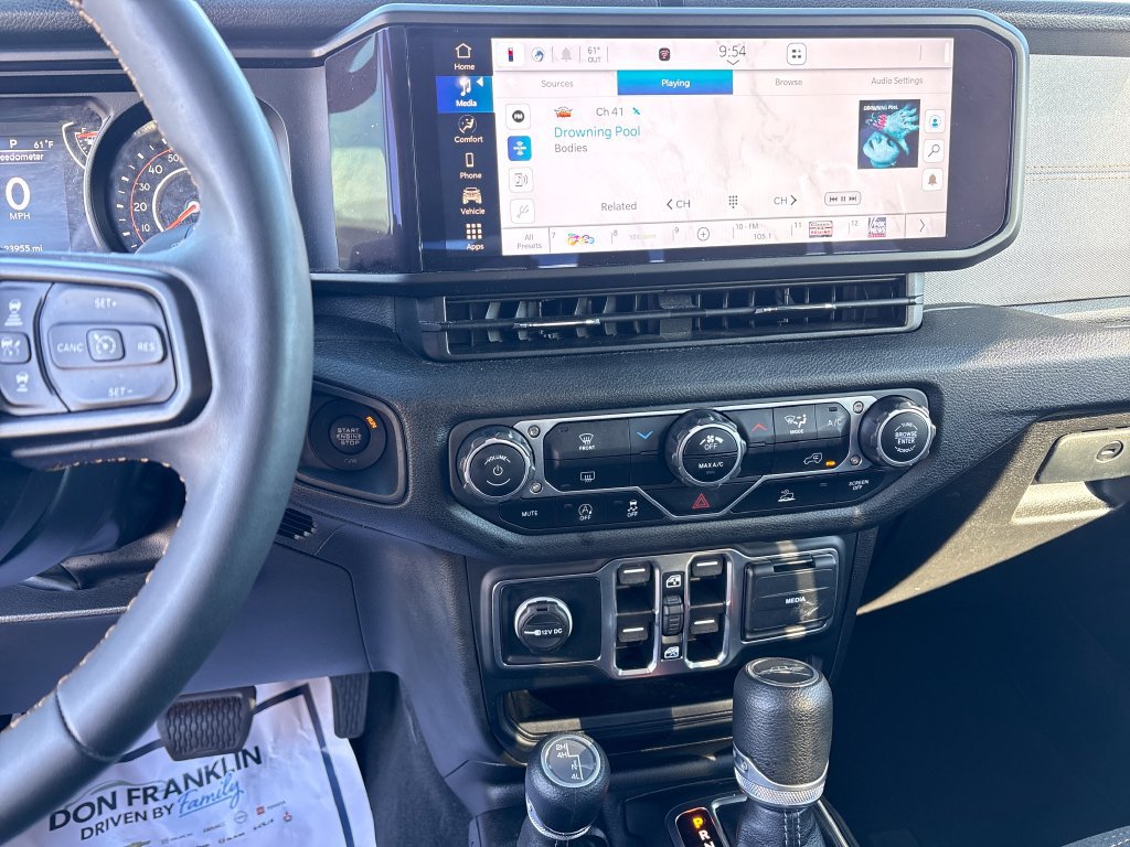 Used 2024 Jeep Gladiator Sport AWD/4WD image 12