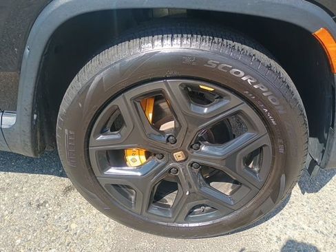 Used 2022 Rivian R1T Adventure AWD/4WD image 10