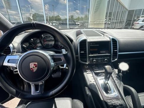 Used 2011 Porsche Cayenne Turbo AWD/4WD image 7