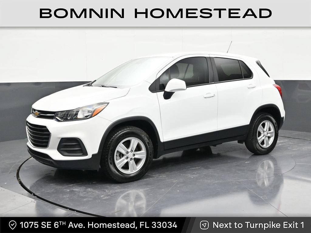 Used 2021 Chevrolet Trax LS AWD/4WD image 1