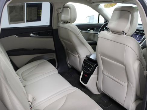 Used 2020 Lincoln Nautilus Reserve w/ Equipment Group 201A image 33