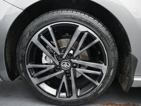 Used 2025 Toyota Camry XSE image 14