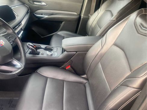 Certified 2024 Cadillac XT4 Premium Luxury image 10