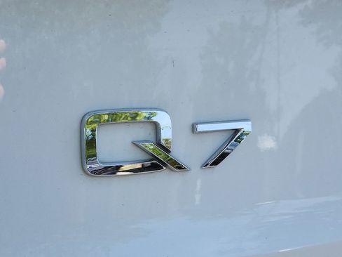 Used 2023 Audi Q7 2.0T Premium w/ Convenience Package AWD/4WD image 28