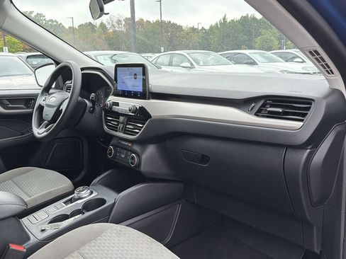 Used 2022 Ford Escape SE FWD image 18