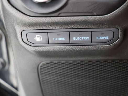 Used 2023 Jeep Wrangler Unlimited Sahara w/ Cold Weather Group AWD/4WD image 24