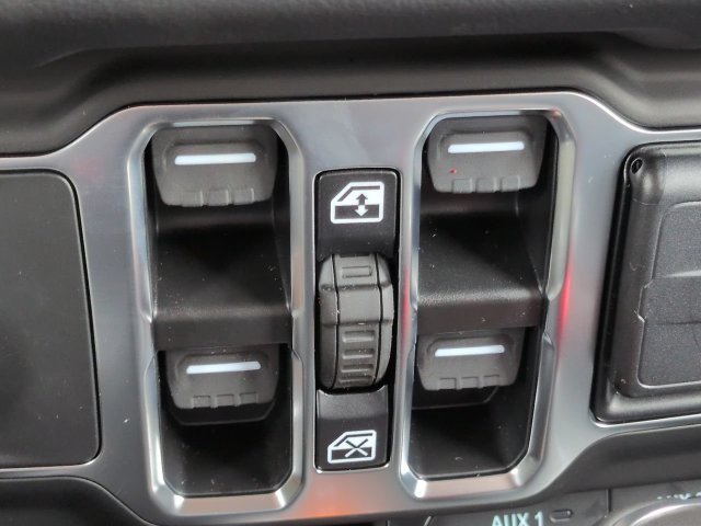 New 2027 Jeep Wrangler Unlimited Sahara AWD/4WD image 25