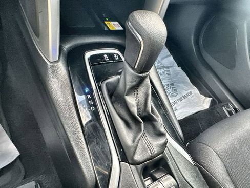 Used 2023 Toyota Corolla Cross LE image 28