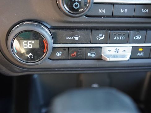 Used 2024 Ford Bronco Wildtrak AWD/4WD image 28