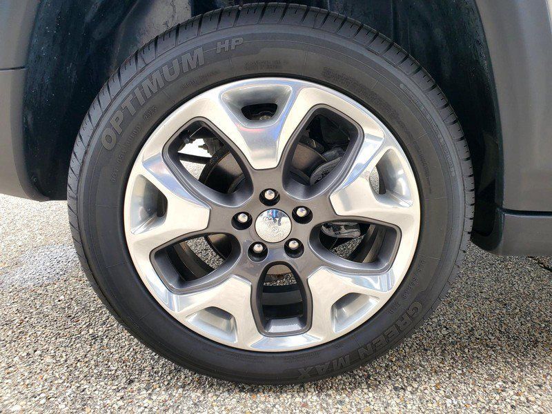 Used 2021 Jeep Compass Limited AWD/4WD image 17