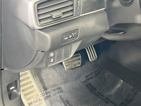 Used 2022 Honda Accord Sport image 10