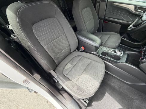 Used 2023 Ford Escape Active AWD/4WD image 10