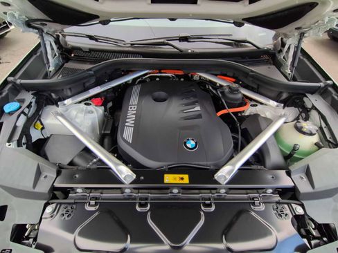 New 2026 BMW X5 xDrive50e w/ M Sport Package image 15