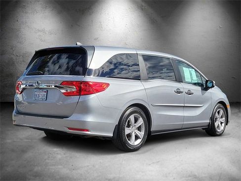 Used 2019 Honda Odyssey EX-L image 3