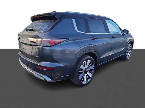 New 2025 Mitsubishi Outlander SEL image 4