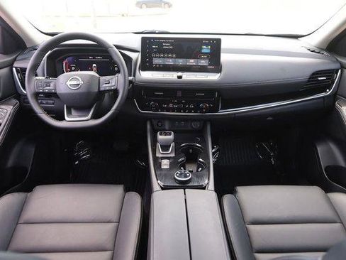 Used 2025 Nissan Rogue SL w/ SL Premium Package AWD/4WD image 22