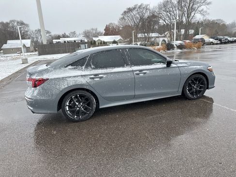 Certified 2025 Honda Civic Sport image 9