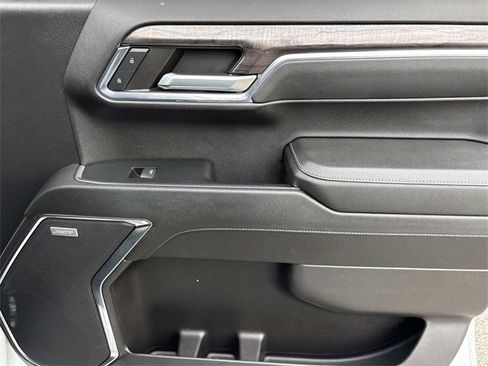 Used 2023 Chevrolet Silverado 1500 LTZ image 21