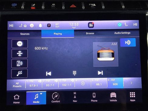 Used 2022 Jeep Grand Cherokee Overland w/ Luxury Tech Group IV AWD/4WD image 25