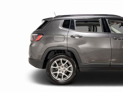 Used 2022 Jeep Compass Latitude w/ Sun and Sound Group image 26