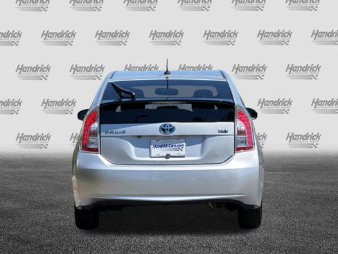 Used 2015 Toyota Prius Four FWD image 6