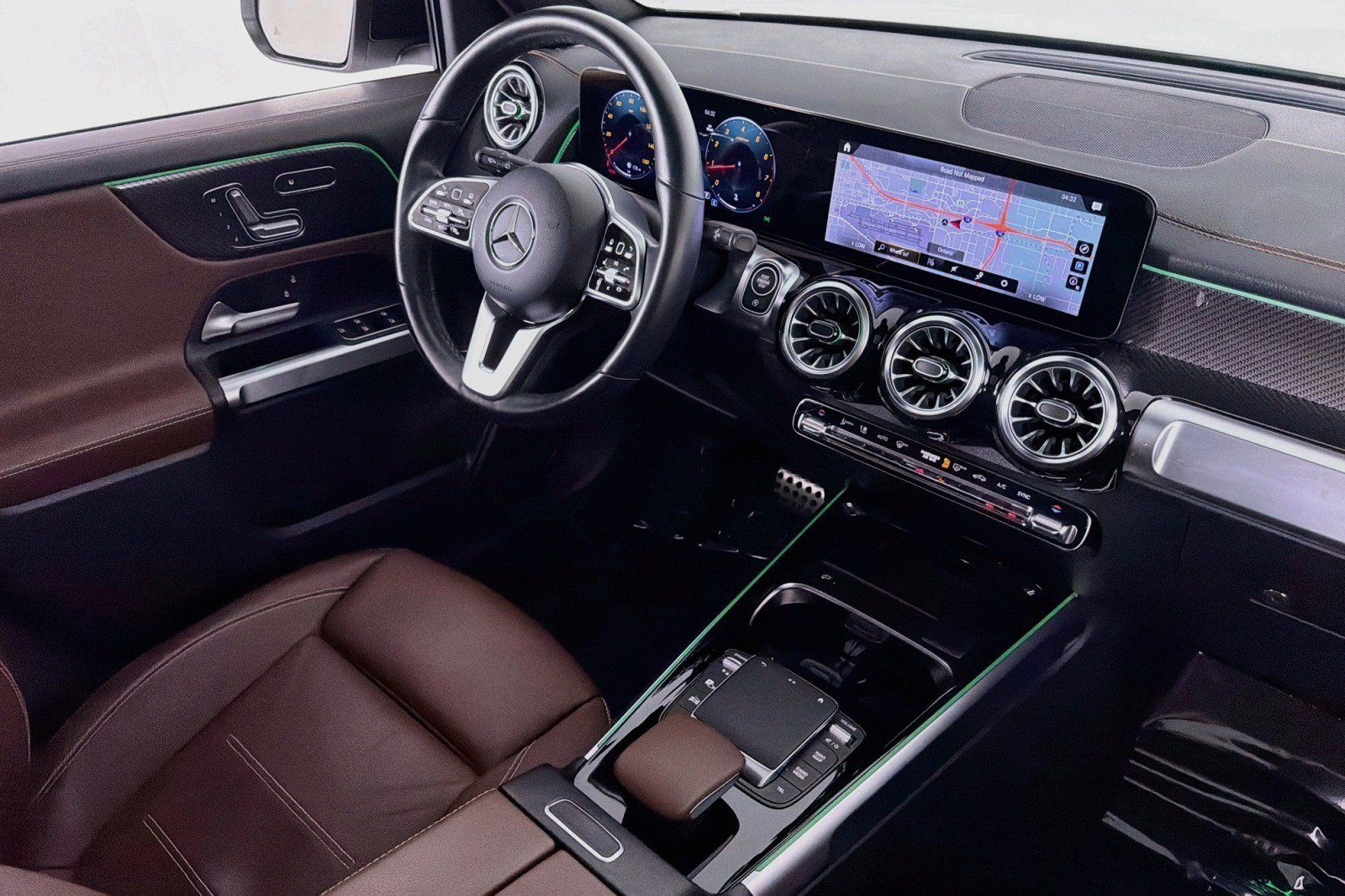 Used 2023 Mercedes-Benz GLB 250 image 15