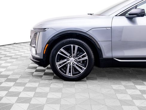 Certified 2024 Cadillac Lyriq Luxury w/ LPO, Floor Liner Package AWD/4WD image 38