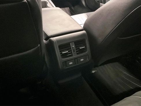 Used 2019 Honda Accord Touring image 10