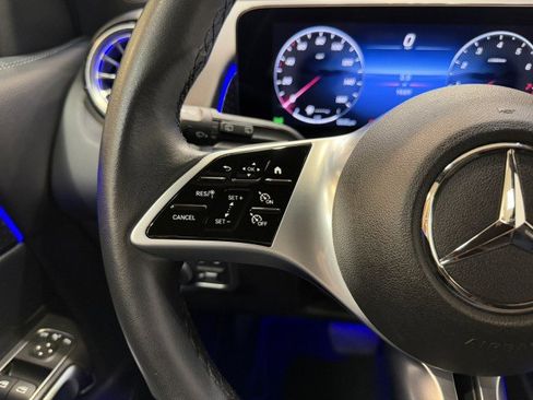 Certified 2025 Mercedes-Benz GLB 250 image 19