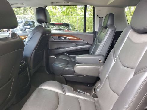 Used 2020 Cadillac Escalade ESV Premium Luxury AWD/4WD image 9