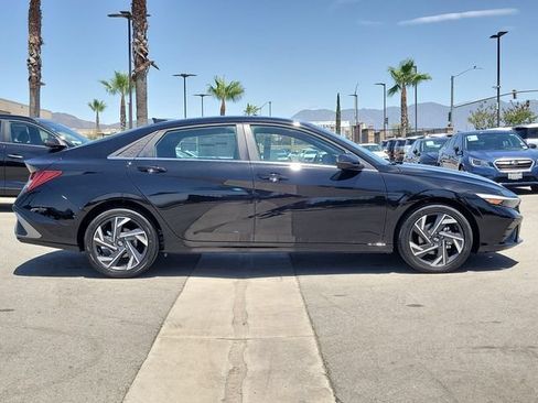 New 2026 Hyundai Elantra Limited FWD image 33