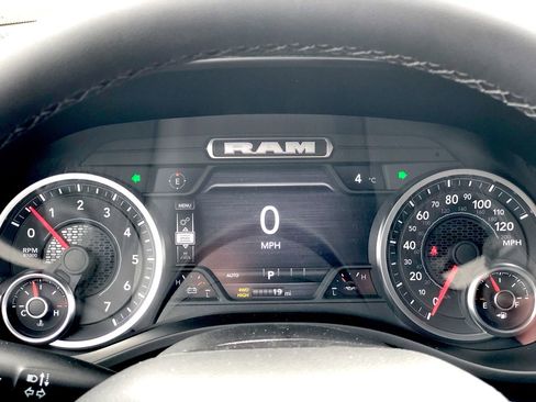 New 2026 RAM 1500 4x4 Crew Cab image 24