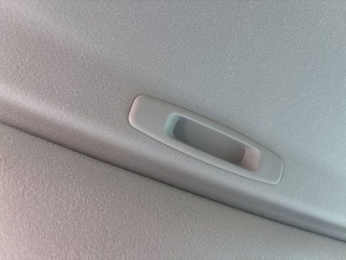 Used 2023 Toyota Corolla Cross XLE w/ Convenience Package image 9