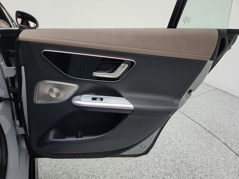 Used 2025 Mercedes-Benz EQE 500 4MATIC Sedan image 26