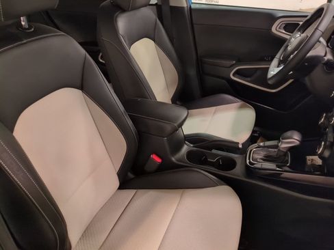 Certified 2023 Kia Soul GT-Line image 11