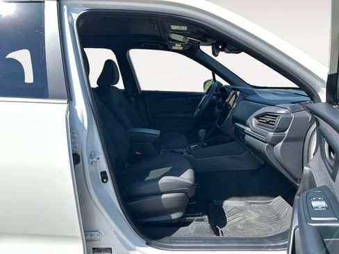 Used 2025 Subaru Forester Premium AWD/4WD image 15
