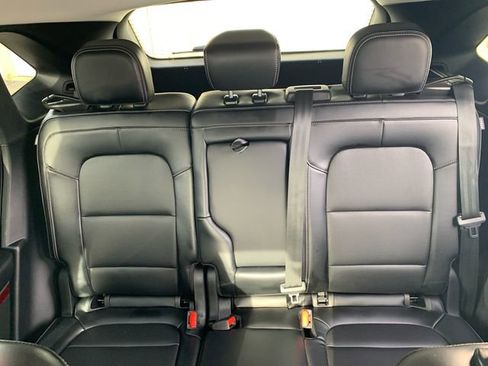 Used 2024 Ford Escape Platinum image 38