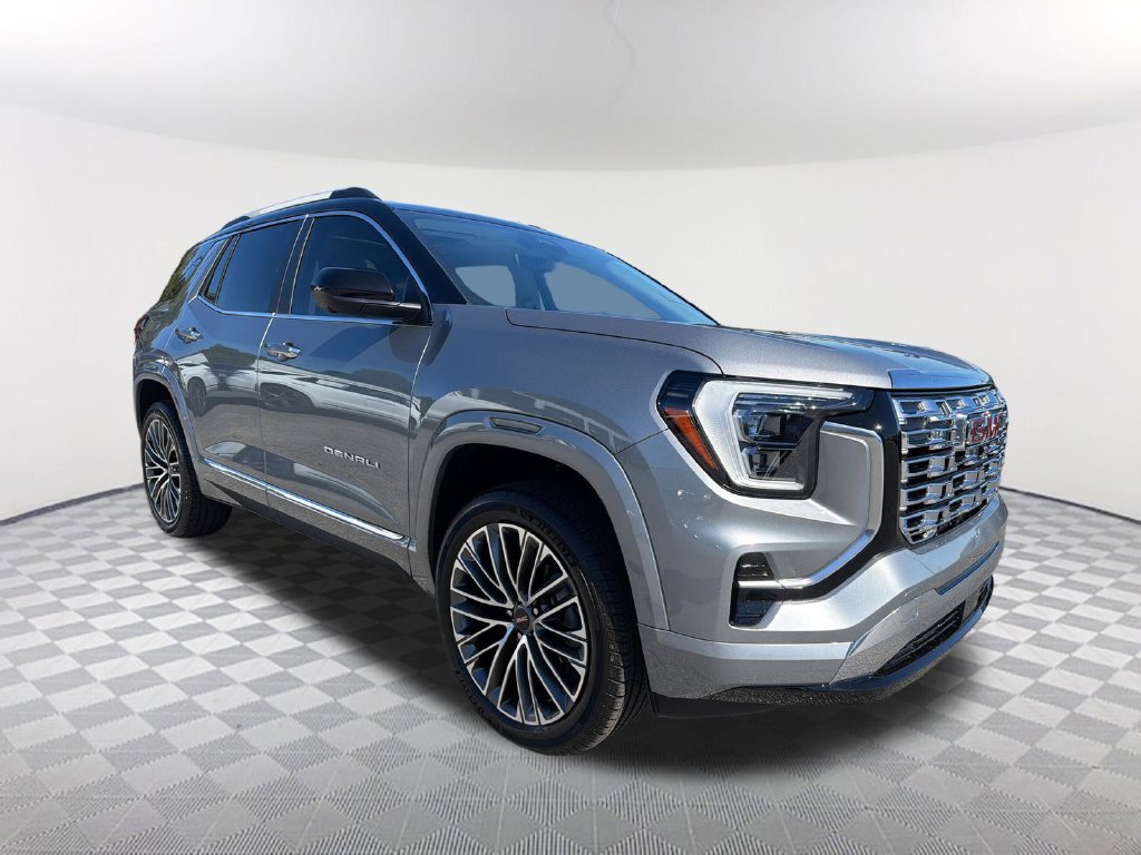 Used 2026 GMC Terrain Denali AWD/4WD image 3