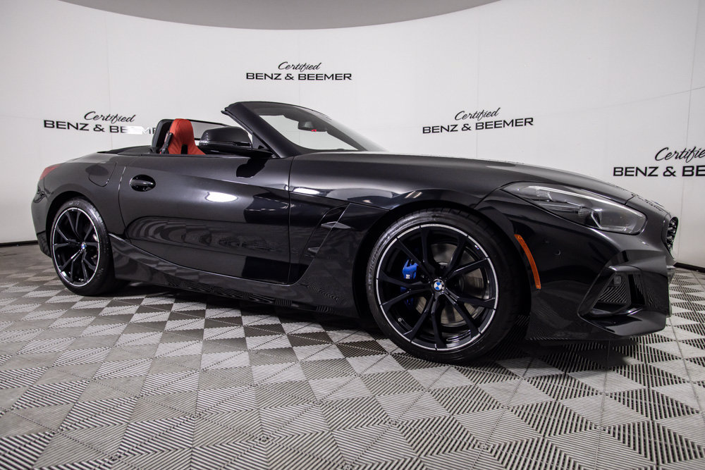 Used 2026 BMW Z4 M40i w/ Premium Package RWD image 3