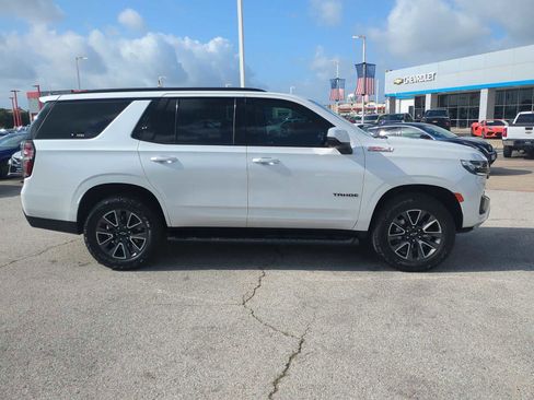 Used 2023 Chevrolet Tahoe Z71 w/ Luxury Package AWD/4WD image 9