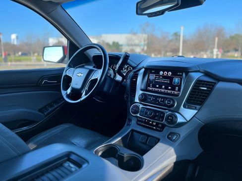 Used 2015 Chevrolet Tahoe LT w/ Luxury Package image 21
