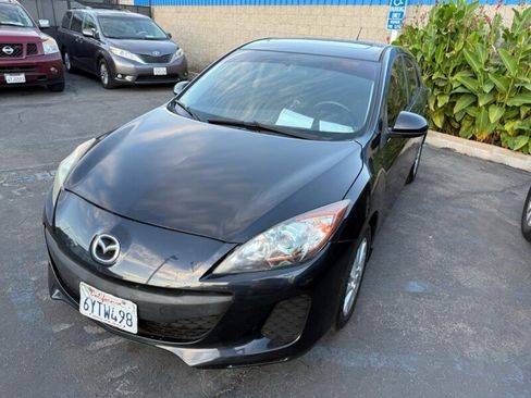 Used 2013 MAZDA MAZDA3 i Touring w/ Preferred Equipment Pkg image 1