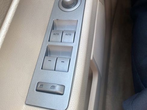 Used 2008 Lincoln MKZ image 13