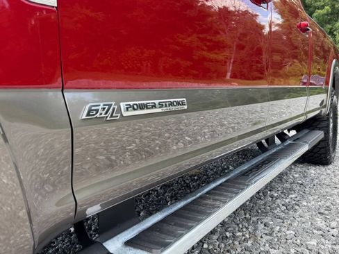 Used 2022 Ford F250 Lariat w/ Lariat Value Package AWD/4WD image 9