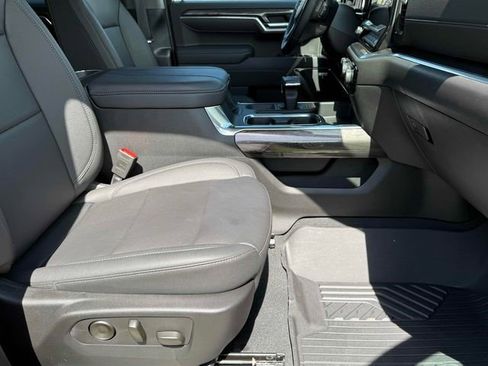 Certified 2025 Chevrolet Silverado 1500 LTZ image 15