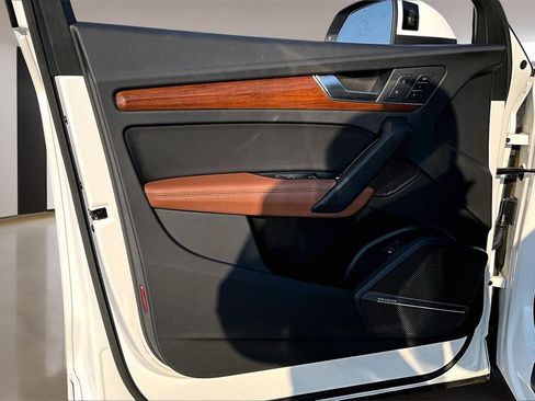 Used 2023 Audi Q5 2.0T Premium Plus image 18