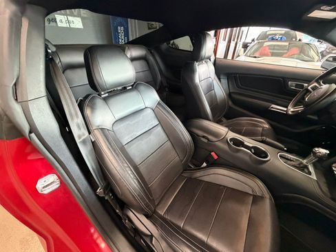 Used 2021 Ford Mustang GT Premium w/ Equipment Group 401A RWD image 31