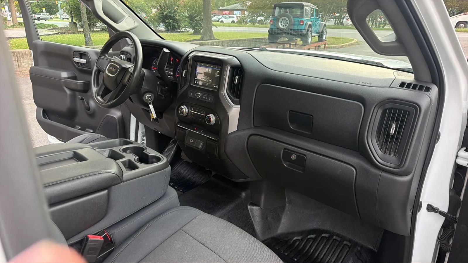 Used 2019 GMC Sierra 1500 4x4 Regular Cab image 13