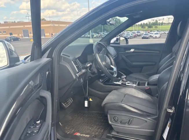 Used 2022 Audi SQ5 Premium Plus AWD/4WD image 2