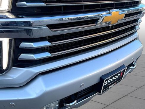 Used 2022 Chevrolet Silverado 3500 High Country w/ Technology Package AWD/4WD image 30
